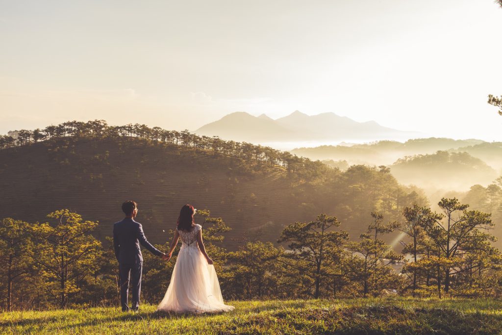 10 secrets wedding photographers want you to know